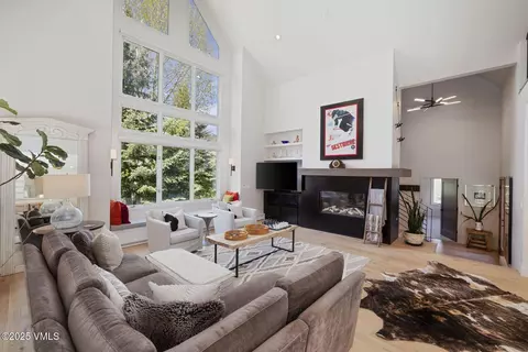 2036 Vermont Rd, Vail, CO 81657