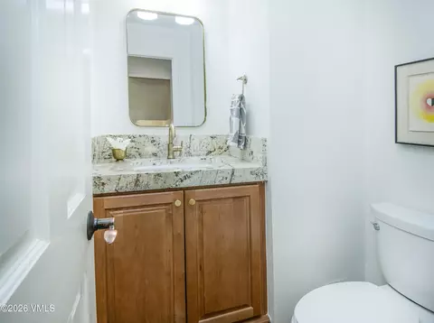 Bath - 132 Longview Ave, Eagle, CO 81631 photo 1 of 5