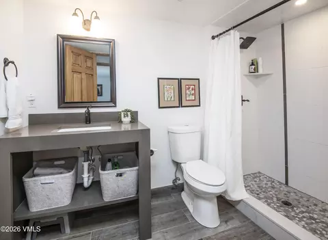 Bath - 132 Longview Ave, Eagle, CO 81631 photo 5 of 5