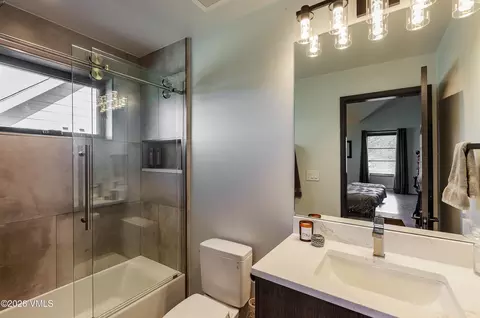 Bath - 19 Aster Ct, Eagle, CO 81631 photo 5 of 6