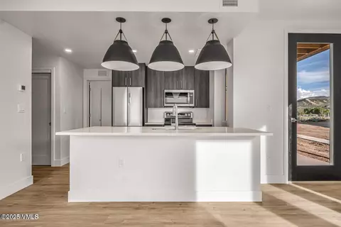 Kitchen - 91 Mount Hope Cir #A101, Eagle, CO 81631 photo 2 of 2