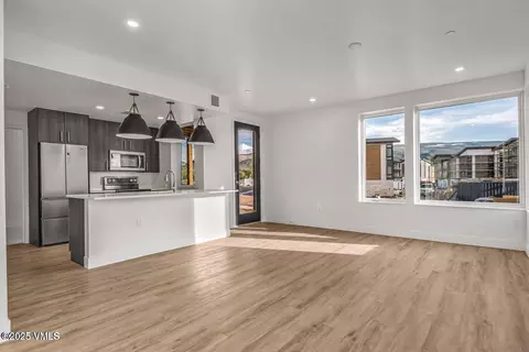Living - 91 Mount Hope Cir #A101, Eagle, CO 81631 photo 1 of 2
