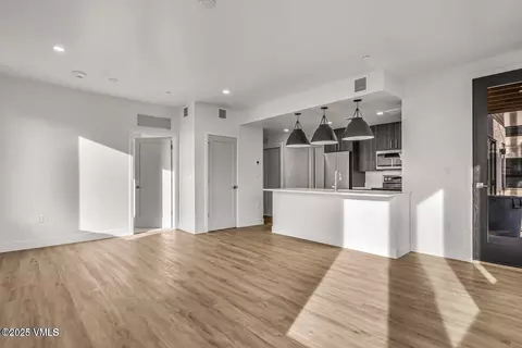 Living - 91 Mount Hope Cir #A101, Eagle, CO 81631 photo 2 of 2