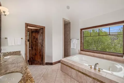 Bath - 1122 Red Draw, Edwards, CO 81632 photo 1 of 6