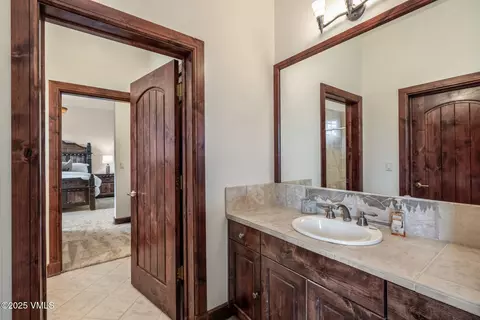 Bath - 1122 Red Draw, Edwards, CO 81632 photo 4 of 6