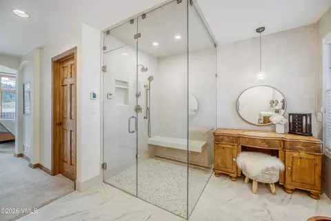 Bath - 229 Riverbend Dr #E, Edwards, CO 81632 photo 3 of 6