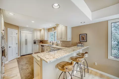 Kitchen - 229 Riverbend Dr #E, Edwards, CO 81632 photo 2 of 3
