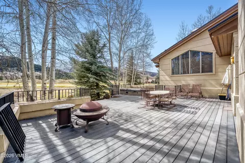 Exterior - 229 Riverbend Dr #E, Edwards, CO 81632 photo 2 of 8