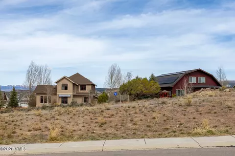 223 Tomahawk Dr, Gypsum, CO 81637