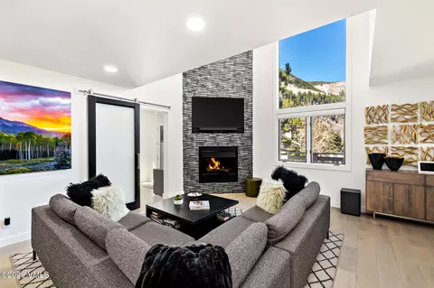 4515 Bighorn Rd #F, Vail, CO 81657