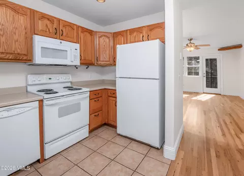 Kitchen - 41 Christian Ct, Eagle, CO 81631 photo 2 of 3