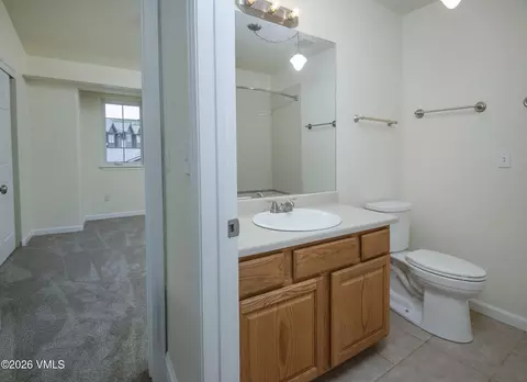 Bath - 41 Christian Ct, Eagle, CO 81631 photo 1 of 8