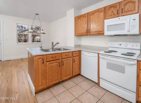 Kitchen - 41 Christian Ct, Eagle, CO 81631 photo 3 of 3