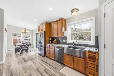 Kitchen - 376 Blacksmith Rd, Eagle, CO 81631 photo 7 of 7