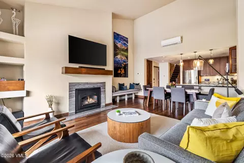 137 Benchmark Rd #518, Avon, CO 81620