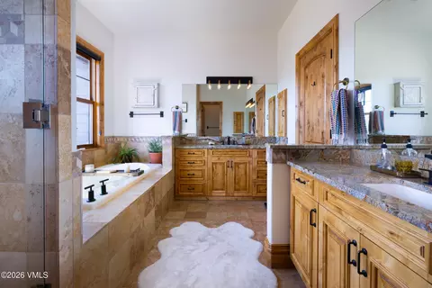 Bath - 378 Harrier Cir, Eagle, CO 81631 photo 2 of 3