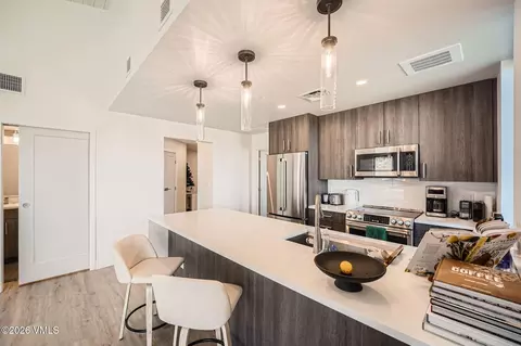 Kitchen - 91 Mount Hope Cir #B303, Eagle, CO 81631 photo 2 of 2
