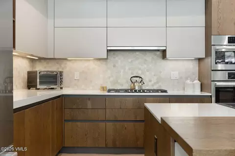 Kitchen - 2494 Eagle Ranch Rd, Eagle, CO 81631 photo 2 of 4