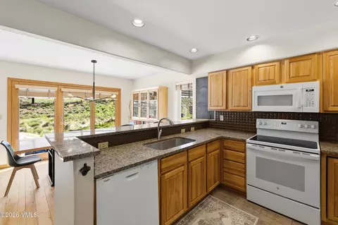 Kitchen - 201 Golden Eagle #E3, Eagle, CO 81631 photo 5 of 5