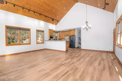 Living - 416 Eby Creek Rd, Eagle, CO 81631 photo 4 of 5