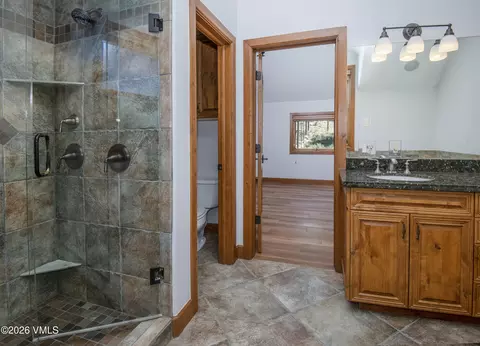 Bath - 416 Eby Creek Rd, Eagle, CO 81631 photo 3 of 8