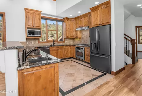 Kitchen - 416 Eby Creek Rd, Eagle, CO 81631 photo 2 of 4