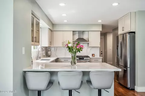 Kitchen - 50 Hereford Rd E, Edwards, CO 81632 photo 4 of 4