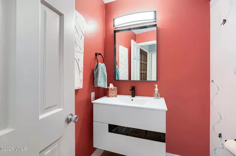 Bath - 142 Eagle Dr # C1, Avon, CO 81620 photo 3 of 3