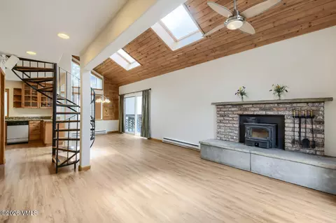 Living - 225 Eagle Dr # 5C, Avon, CO 81620 photo 2 of 3