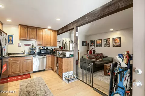 Kitchen - 225 Eagle Dr # 5C, Avon, CO 81620 photo 2 of 2