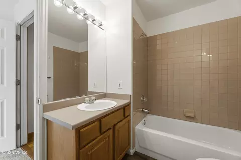 Bath - 18 Chelsea Ct, Eagle, CO 81631 photo 4 of 5