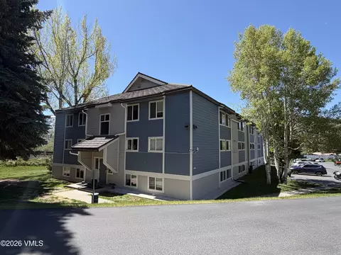 811 W Beaver Crk #4, Avon, CO 81620
