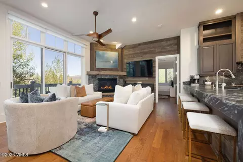Living - 673 Sawatch Dr #E8, Edwards, CO 81632 photo 2 of 3
