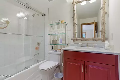 Bath - 1330 Sandstone Dr, Vail, CO 81657 photo 6 of 9