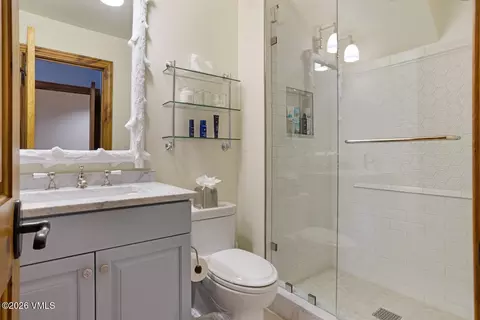 Bath - 1330 Sandstone Dr, Vail, CO 81657 photo 8 of 9