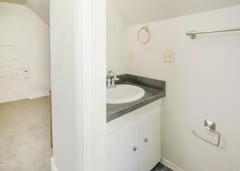 Bath - 101 Eagle St, Red Cliff, CO 81649 photo 5 of 7