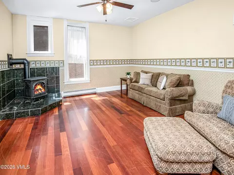 Living - 101 Eagle St, Red Cliff, CO 81649 photo 3 of 5