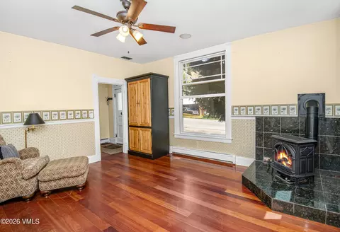 Living - 101 Eagle St, Red Cliff, CO 81649 photo 4 of 5