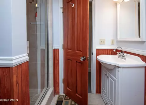 Bath - 101 Eagle St, Red Cliff, CO 81649 photo 7 of 7