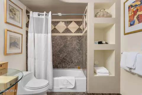 Bath - 500 S Frontage E #103, Vail, CO 81657 photo 3 of 3