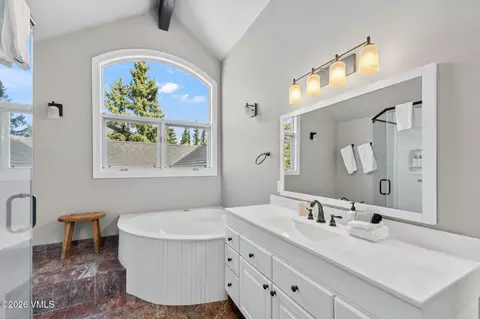 Bath - 162 High Meadow Dr, Dillon, CO 80435 photo 1 of 6