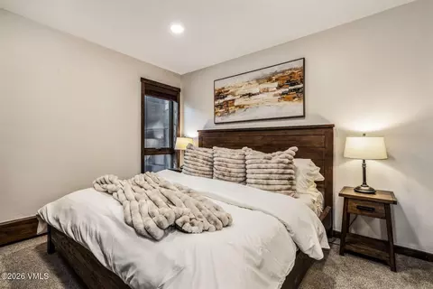 Bedroom - 521 E Lionshead Cir # 405, Vail, CO 81657 photo 1 of 3