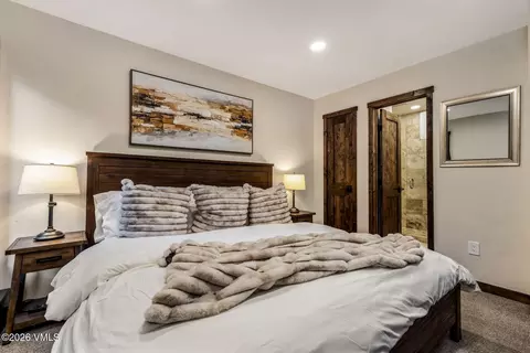 Bedroom - 521 E Lionshead Cir # 405, Vail, CO 81657 photo 2 of 3