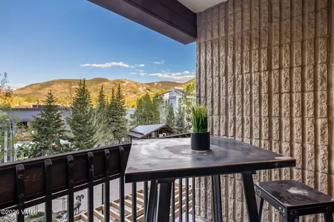 Exterior - 521 E Lionshead Cir # 405, Vail, CO 81657 photo 2 of 4