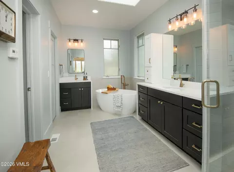 Bath - 139 N Penstemon Ln, Eagle, CO 81631 photo 1 of 6