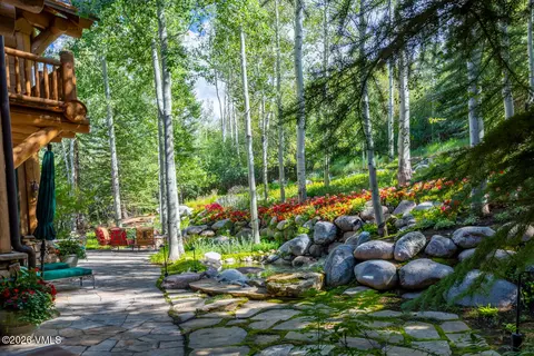 Exterior - 121 Borders Rd, Beaver Creek, CO 81620 photo 3 of 3