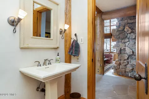 Bath - 121 Borders Rd, Beaver Creek, CO 81620 photo 8 of 8