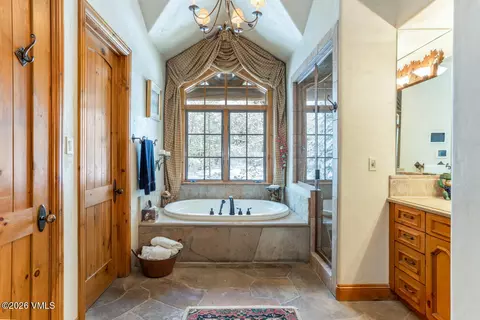 Bath - 121 Borders Rd, Beaver Creek, CO 81620 photo 2 of 8