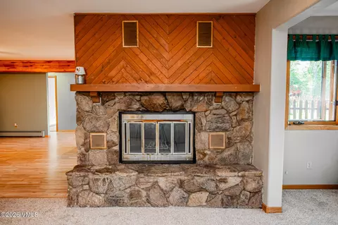 Living - 704 Bull Run, Eagle, CO 81631 photo 4 of 4