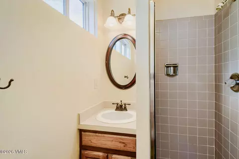 Bath - 32 Eagle Rd # 3, Avon, CO 81620 photo 2 of 4